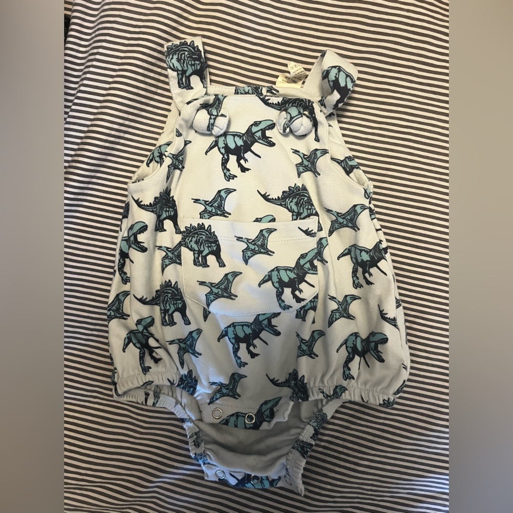 Kate Quinn dinosaur bubble 6-12 months